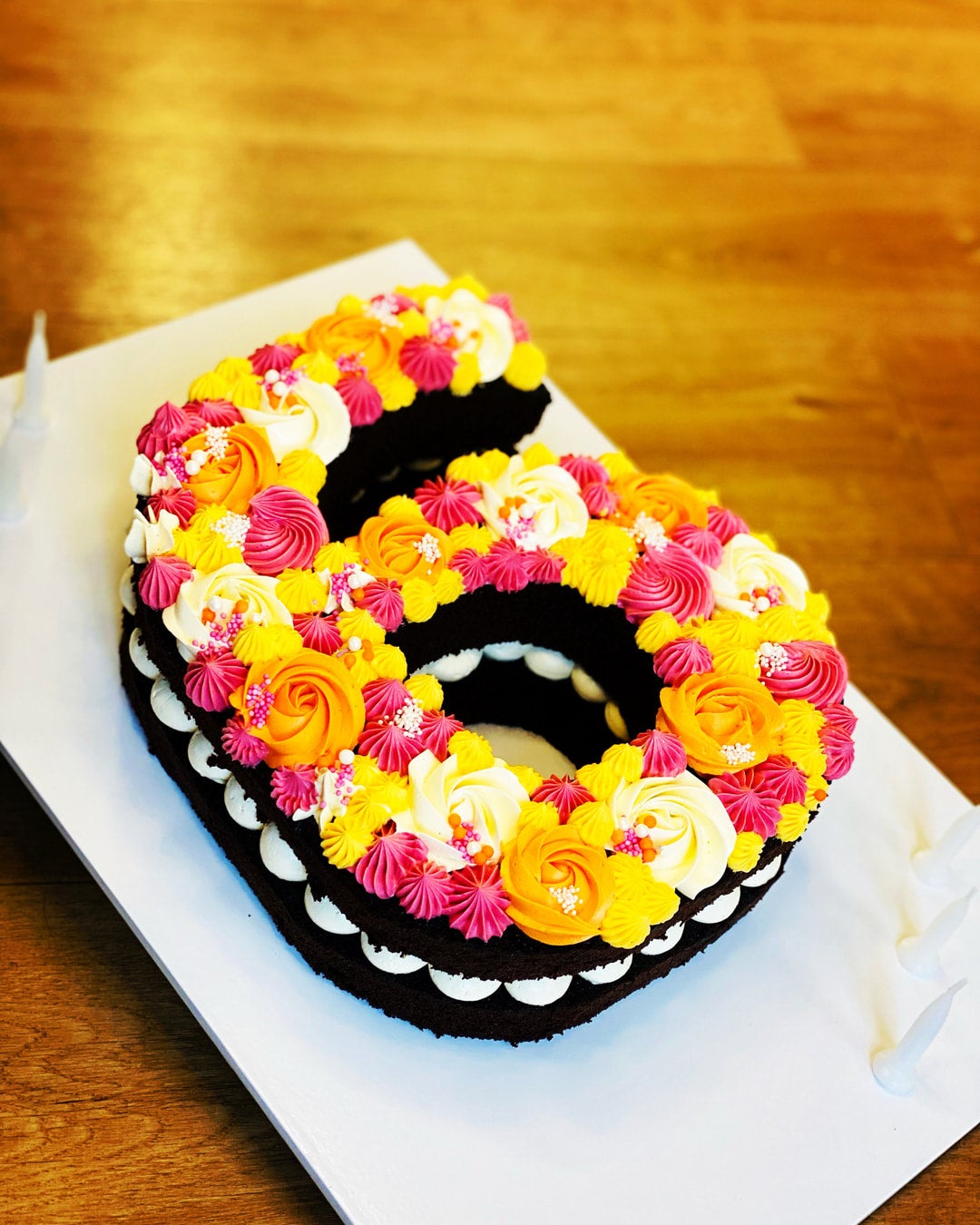 Rainbow cake – Sweet Things Café Bakery